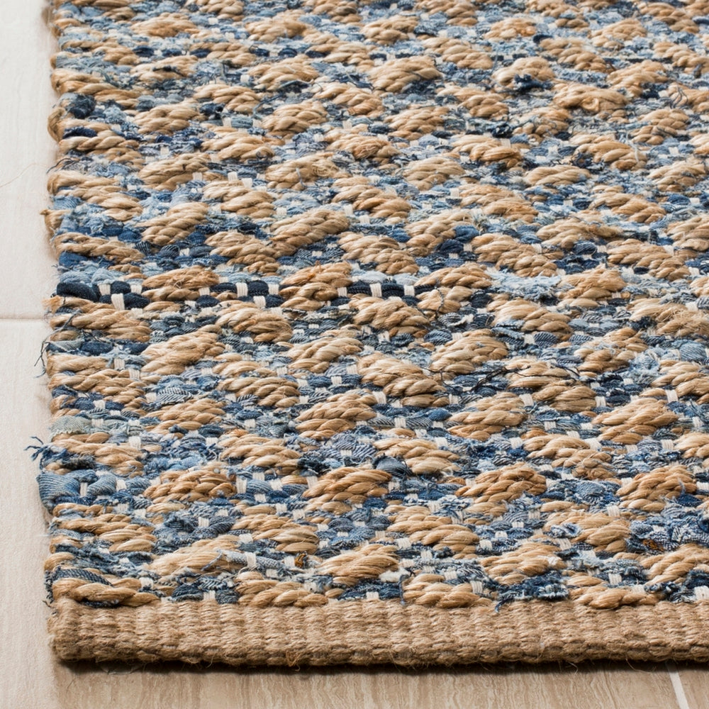 Safavieh Cape Cod 305 HAND WOVEN 60 % Jute 30 % Recycled Fabric( Chindi) 10 % Cotton Rug CAP305M-4