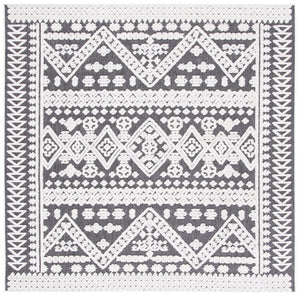 Safavieh Cabana 658 Power Loomed Polypropylene Bohemian Rug CBN658A-9