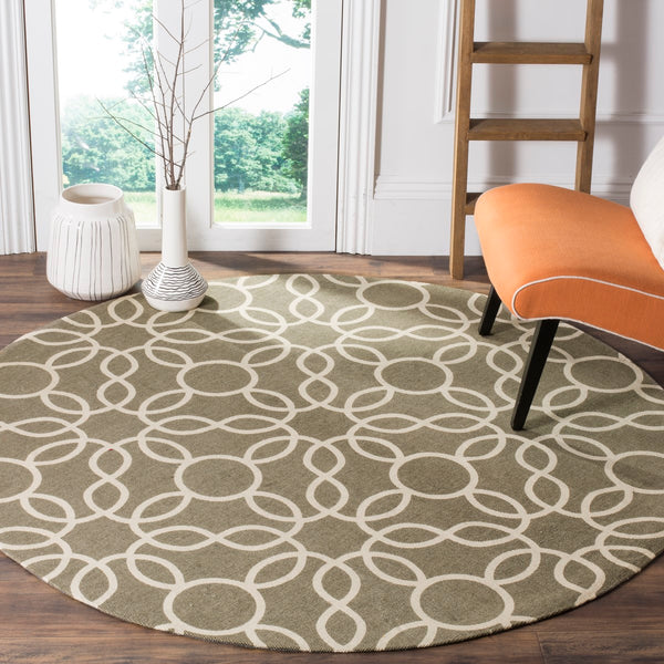 Safavieh Cedar CDR229 Hand Loomed Rug