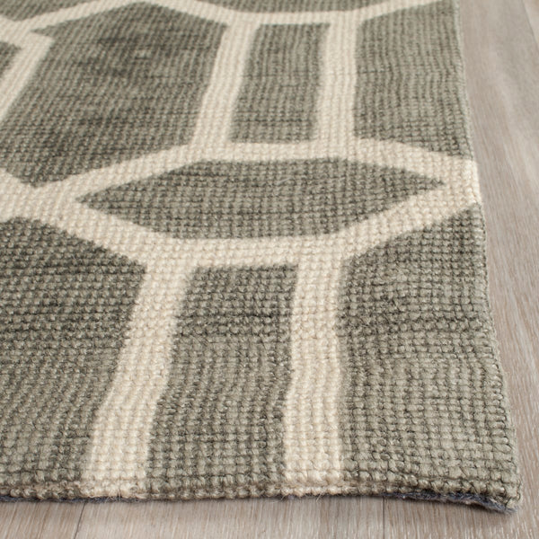 Safavieh Cedar CDR232 Hand Loomed Rug