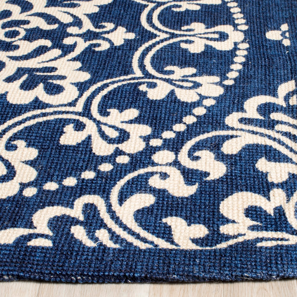 Safavieh Cedar CDR262 Hand Loomed Rug