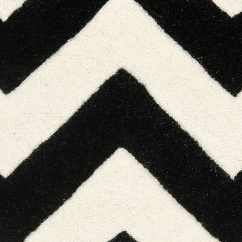 Safavieh Chatham CHT715 Hand Tufted Rug