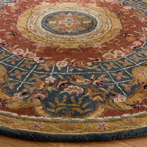 Safavieh Classic CL304 Hand Tufted Rug