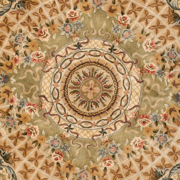 Safavieh Classic CL304 Hand Tufted Rug