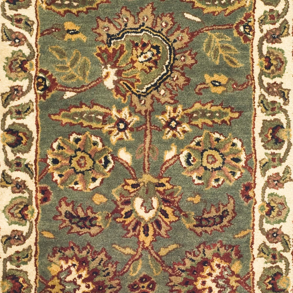 Safavieh Classic CL359 Hand Tufted Rug