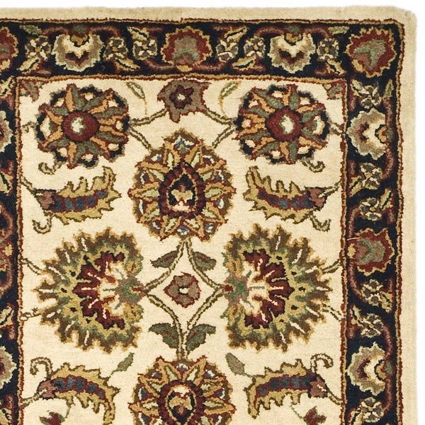 Safavieh Classic CL359 Hand Tufted Rug