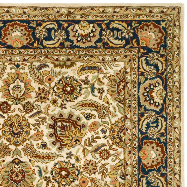 Safavieh Classic CL359 Hand Tufted Rug