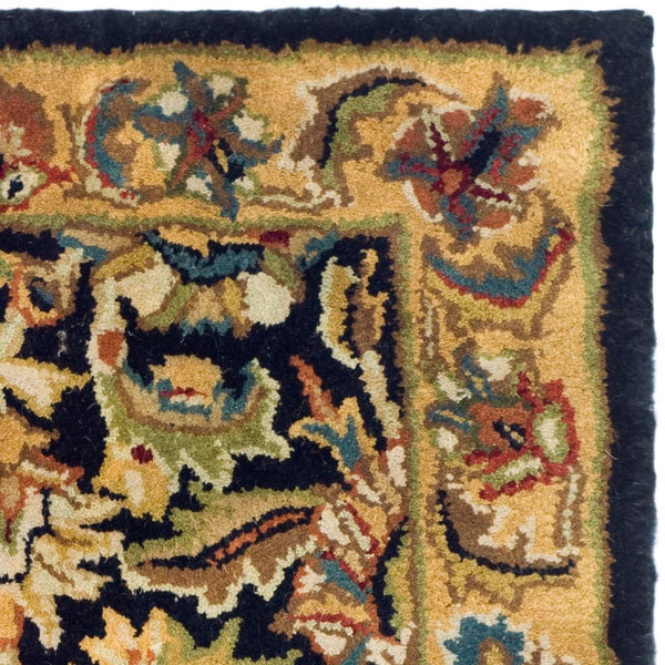 Safavieh Classic CL758 Hand Tufted Rug