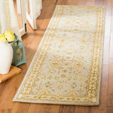 Safavieh Classic CL933 Hand Tufted Rug