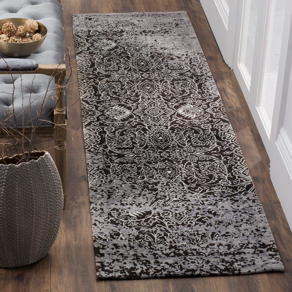 Clv Vintage Collection Power Loomed Rug - Elegant Organic Visco Yarn with Classic Persian Design