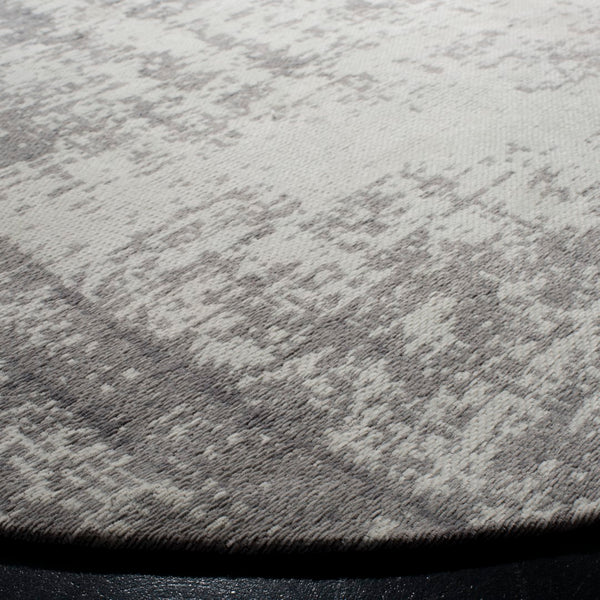 Safavieh Classic CLV225 Power Loomed Rug