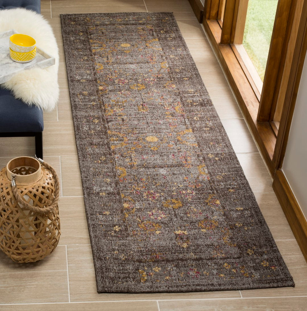 Safavieh Classic CLV304 Power Loomed Rug