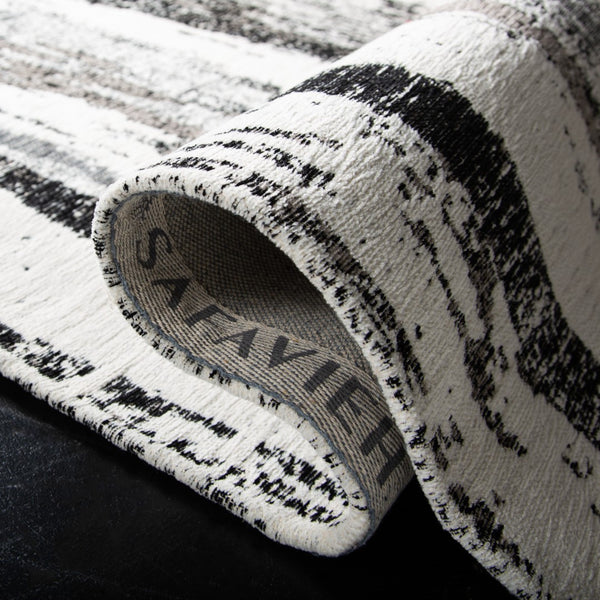 Safavieh Classic CLV702 Power Loomed Rug