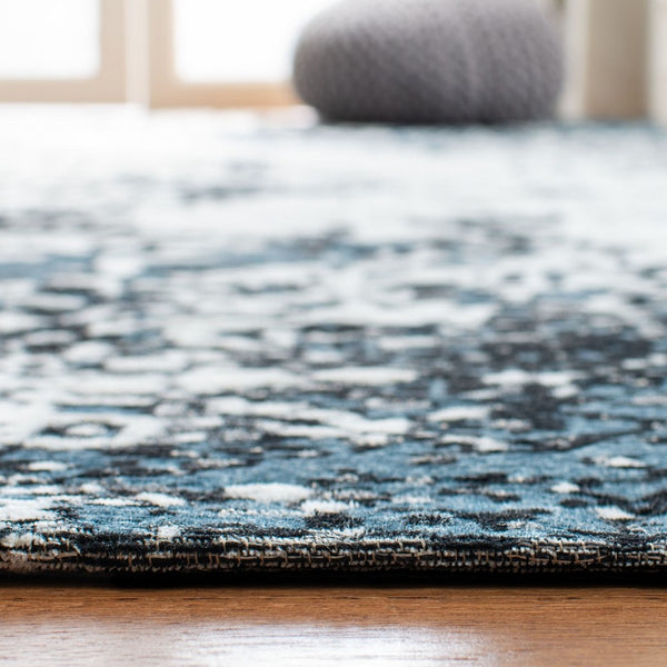 Safavieh Classic Vintage 703 Power Loomed Polyester And Chenille Traditional Rug CLV703N-28