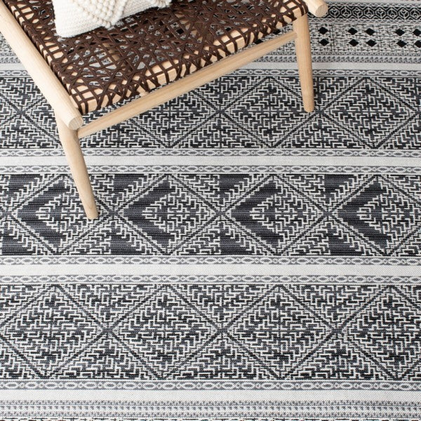 Safavieh Classic Vintage 717 Hand Woven Polyester Bohemian Rug CLV717Z-4