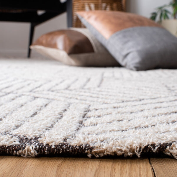 Classic Vintage Hand Woven Rug - Luxurious 60% Cotton & 35% Jute Blend for Timeless Home Decor