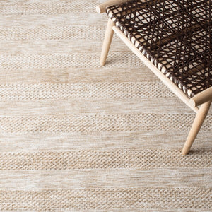 Safavieh Classic Vintage 952 Hand Loomed Micro Fiber Rug CLV952B-8
