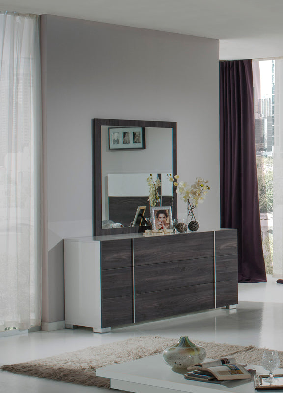 VIG Furniture Nova Domus Corrado Italian Modern Grey Mirror VGACCORRADO-MIR