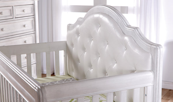 Pali Cristallo Forever Crib - Vinyl Panel Vintage White Acacia, Poplar and Birch Veneer 2202-VW