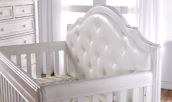 Cristallo Forever Crib - Luxurious 4-in-1 Convertible Design with Eco-Friendly Vinyl Panel