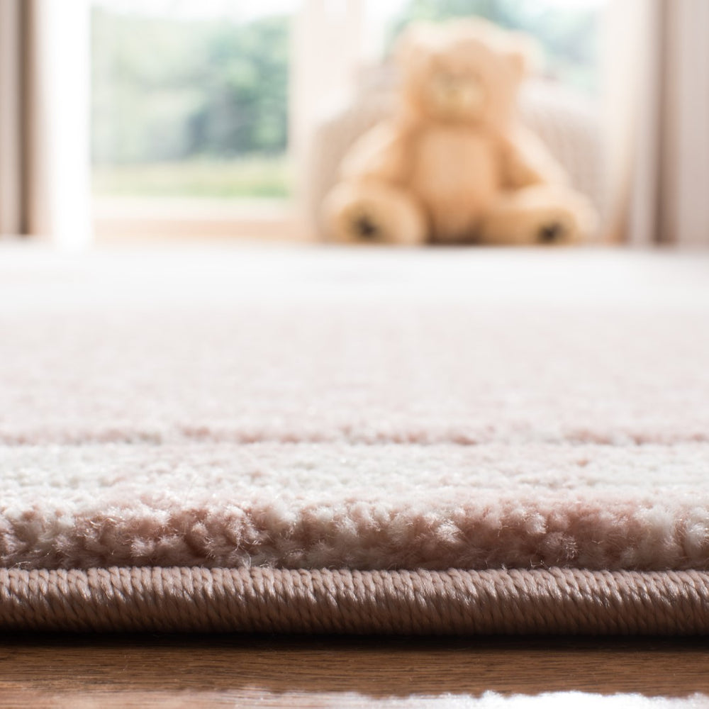 Safavieh Carousel CRK134 Power Loomed Rug