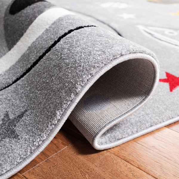 Safavieh Carousel Kids 140 Power Loomed 100% Polypropylene Kids Rug CRK140F-7SQ