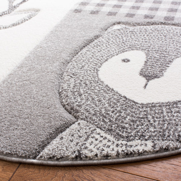 Safavieh Carousel CRK188 Power Loomed Rug