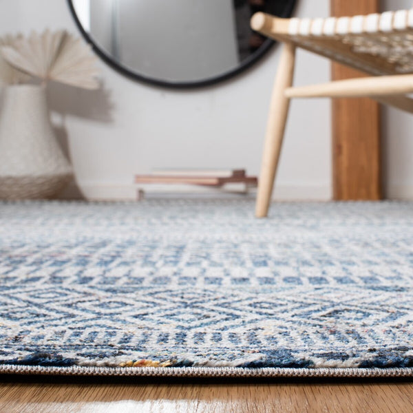 Safavieh Crystal 736 Power Loomed 66% Polypropylene/28% Polyester/6% Latex Contemporary Rug CRS736A-9