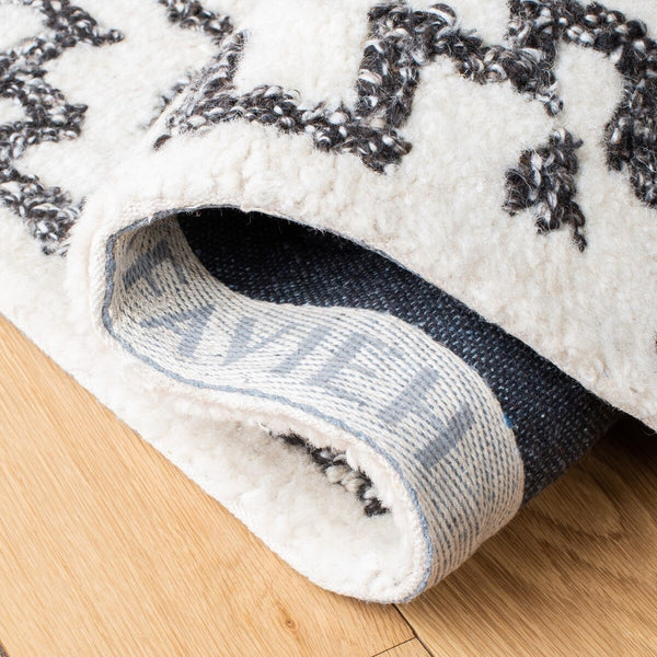 Safavieh Casablanca 205 Hand Tufted 80% Wool/10% Polyester/10% Cotton Bohemian Rug CSB205Z-9