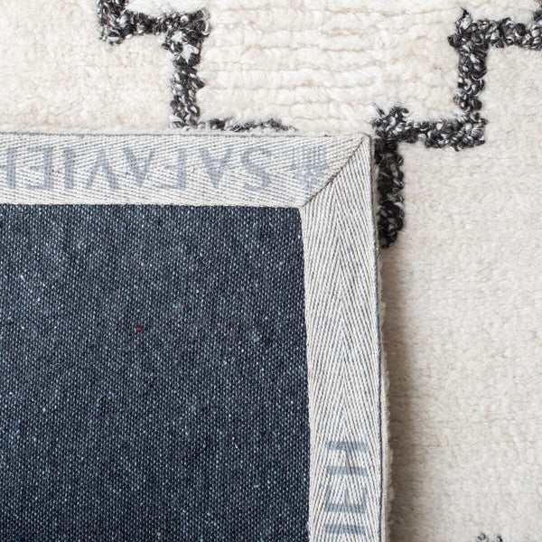 Safavieh Casablanca 205 Hand Tufted 80% Wool/10% Polyester/10% Cotton Bohemian Rug CSB205Z-9