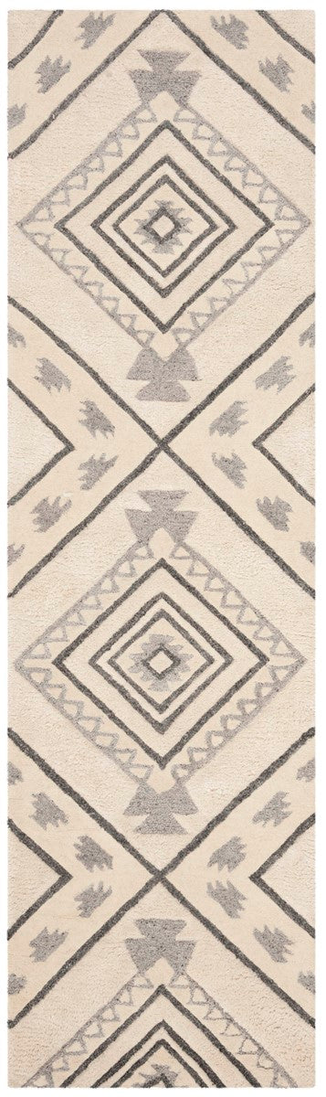 Safavieh Casablanca CSB302 Hand Tufted Rug