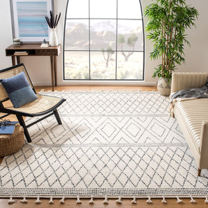 Casablanca 491 With Tassel Bohemian Hand Woven 100% Wool Pile Rug Ivory / Black