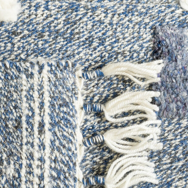 Casablanca 523 Hand Knotted 100% Wool Rug with Elegant Tassel Detailing for Luxurious Spaces