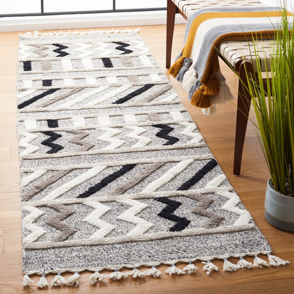 Casablanca 526 Hand Knotted 100% Wool Rug with Luxurious Tassels for Elegant Home Decor