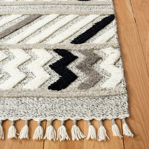 Casablanca 526 Hand Knotted 100% Wool Rug with Luxurious Tassels for Elegant Home Decor