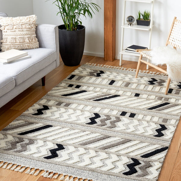 Casablanca 526 Hand Knotted 100% Wool Rug with Luxurious Tassels for Elegant Home Decor