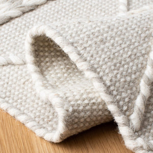 Casablanca 575 With Tassel Handloomed 80% Wool, 20% Cotton Bohemian Rug Silver / Ivory 80% WOOL, 20% COTTON CSB575G-8