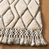 Safavieh Casablanca CSB652 Tufted Rug