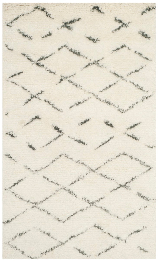 Safavieh Casablanca CSB847 Hand Tufted Rug