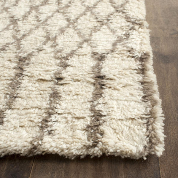 Casablanca Shag Hand-Tufted Rug in Luxurious New Zealand Wool & Cotton for Elegant Home Décor