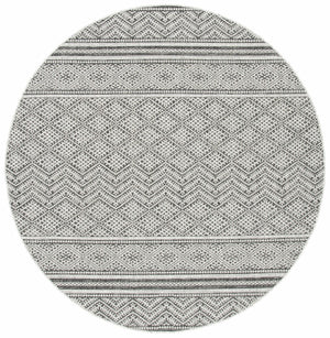 Courtyard  Outdoor Power Loomed 85.4% Polypropylene, 10.4% Polyester, 4.2% Latex Rug Black / Grey