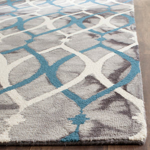 Safavieh Dip DDY534 Hand Tufted Rug