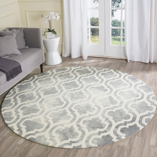 Safavieh Dip DDY537 Hand Tufted Rug