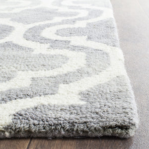 Safavieh Dip Dye 537 Hand Tufted Wool Rug DDY537C-3