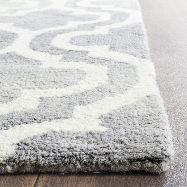 Safavieh Dip Dye 537 Hand Tufted Wool Rug DDY537C-3