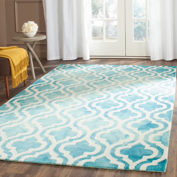 Safavieh Dip DDY537 Hand Tufted Rug