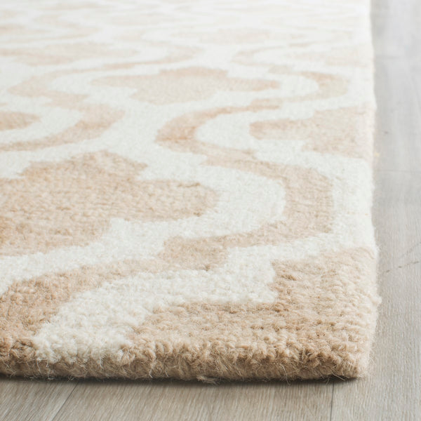 Safavieh Dip DDY537 Hand Tufted Rug
