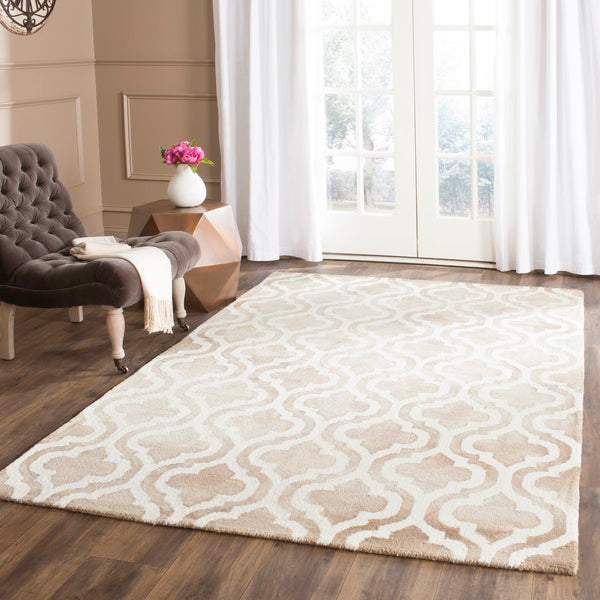 Safavieh Dip DDY537 Hand Tufted Rug