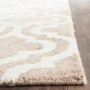 Safavieh Dip DDY537 Hand Tufted Rug