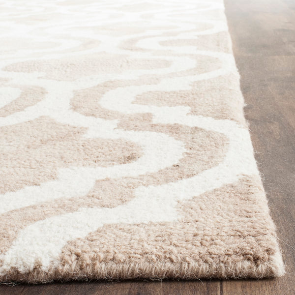 Safavieh Dip DDY537 Hand Tufted Rug